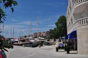 Photo de la galerie de l'établissement Rooms by the sea Krilo Jesenice, Omis - 17901, à Jesenice