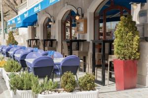 Photo de la galerie de l'établissement Rooms by the sea Krilo Jesenice, Omis - 17901, à Jesenice 43 autres photos