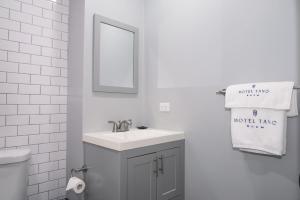 Koupelna v ubytování Hotel Tano Guam
