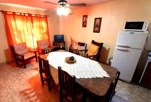 Køkken eller tekøkken på Departamento muy amplio y cómodo. Impecable! PB