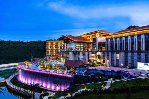 Bazén v ubytování Regal Palace DeRUCCI Resort nebo v jeho okolí