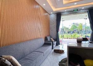 Posezení v ubytování Ngọc Anh Hotel