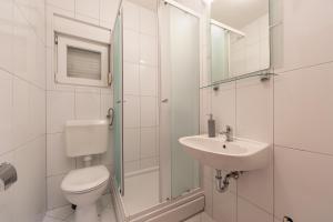 A bathroom at Villa Filip