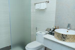 Gallery image of Queen Central Hotel - Ben Thanh Market in Ho Chi Minh City +27 photos