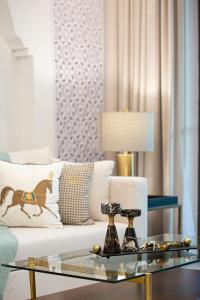 Легло или легла в стая в Luxurious 1 Bed -Connected to Dubai Mall