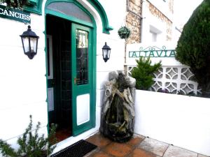 The facade or entrance of Altavia Hotel 