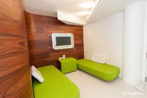 TV o dispositivi per l'intrattenimento presso i-Suite Hotel