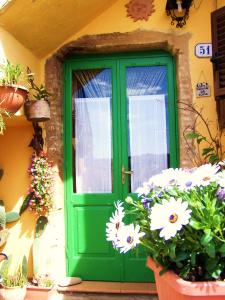 PomaricoにあるCasa Serenaの緑の扉