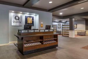 a view of a waiting area of a quality store at MainStay Suites Lexington I-75 in Lexington