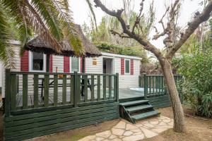 Vonkajšia záhrada v ubytovaní Camping & Resort La Torre del Sol