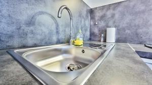 Zdjęcie z galerii obiektu Le SMART - Parking - Terrasse - Wifi - Mulhouse - Relax BNB w mieście Pfastatt