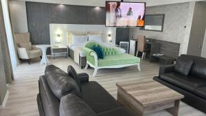 TV a/nebo společenská místnost v ubytování MOX Hotel Wellness & Spa
