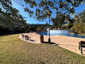 Bazén v ubytování Golden Beach Sant Carles de La Ràpita nebo v jeho okolí