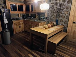 Cucina o angolo cottura di Beehouse Arví Cabaña