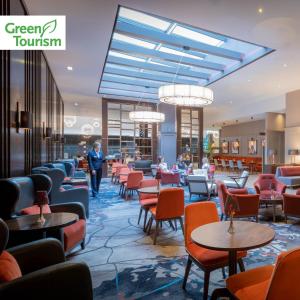 Posezení v ubytování Clayton Hotel Dublin Airport