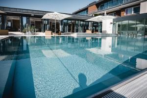 La alberca dentro o cerca de Revital Resort Aspach