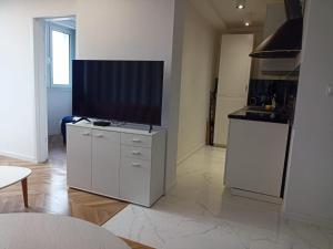 Telewizja i/lub zestaw kina domowego w obiekcie Tabago Studio 6
