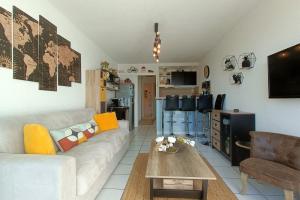 Posedenie v ubytovaní Very functional apartment with sea view