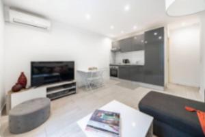 Zdjęcie z galerii obiektu Beautiful apartment - Croisette Gray Albion - 1BR2p w Cannes
