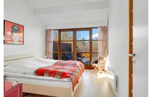 Ένα ή περισσότερα κρεβάτια σε δωμάτιο στο 4 Bedroom Beautiful Home In Vejby +18 φωτογραφίες