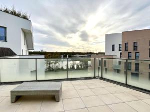 Balkón alebo terasa v ubytovaní T4 avec grande terrasse et parking privé