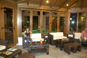 Posezení v ubytování Castello Rosso Hotel