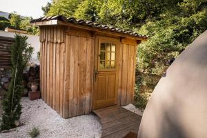 Fotografia z galérie ubytovania Bulles d'Olive Provence - Piscine & Jacuzzi avec vue v destinácii Nyons