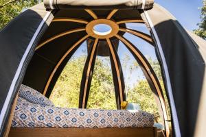 Fotografia z galérie ubytovania Bulles d'Olive Provence - Piscine & Jacuzzi avec vue v destinácii Nyons