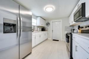 Gallery image of Hudson Vacation Rental with Game Room 3 Mi to Beach in Hudson +17 photos