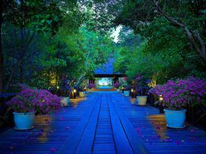 Zahrada ubytování Rebak Island Resort & Marina, Langkawi 大自然 野生动物与美食爱好者的天堂
