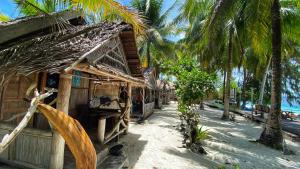 Galeriebild der Unterkunft Tanjung Mefiyai Homestay in Fam
