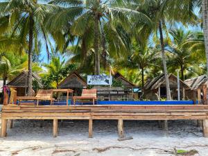 Galeriebild der Unterkunft Tanjung Mefiyai Homestay in Fam + 35 Fotos