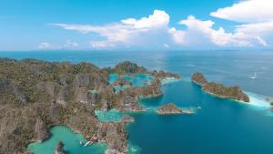 Galeriebild der Unterkunft Tanjung Mefiyai Homestay in Fam