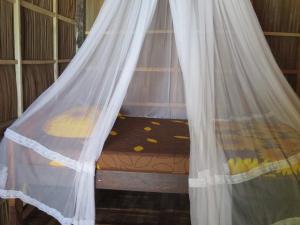 Galeriebild der Unterkunft Tanjung Mefiyai Homestay in Fam