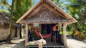 Galeriebild der Unterkunft Tanjung Mefiyai Homestay in Fam