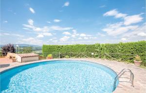 Πισίνα στο ή κοντά στο Cozy Apartment In Barberino, Tavarnelle