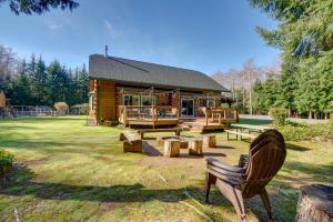 Zahrada ubytování Peaceful Retreat on 10 Acres Less Than 7 Miles to La Push