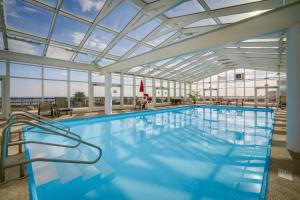 Sundlaugin á Atlantic City Condo with Community Pool! eða í nágrenninu