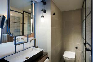 Bany a Sheraton Hong Kong Hotel & Towers
