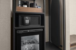 A cozinha ou cozinha compacta de AC Hotel by Marriott Columbus Downtown