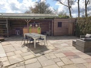 Billede fra billedgalleriet på Vintage chalet Fereale II i Grou