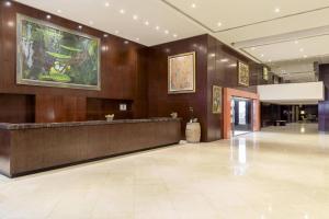 O saguão ou recepção de Sheraton Mendoza Hotel