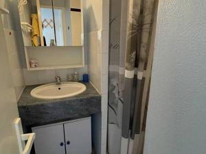 Fotografia z galérie ubytovania Appartement lumineux près de la plage Richelieu avec piscine, 2 terrasses, parking privé - FR-1-723-45 v destinácii Cap d'Agde