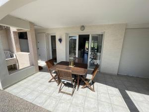 Fotografia z galérie ubytovania Appartement lumineux près de la plage Richelieu avec piscine, 2 terrasses, parking privé - FR-1-723-45 v destinácii Cap d'Agde