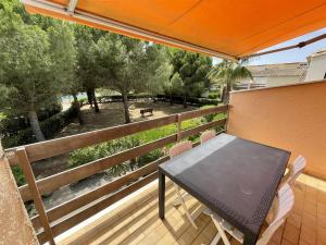 Fotografia z galérie ubytovania Appartement T3 Calme avec Piscine, Tennis, BBQ, Parking & Grande Terrasse dans la Pinède - FR-1-723-47 v destinácii Cap d'Agde
