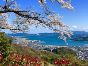 日式旅馆周边自然景观