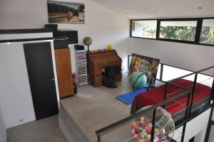 Łóżko lub łóżka w pokoju w obiekcie Villa (Loft) à Villetelle, 20 mn des plages