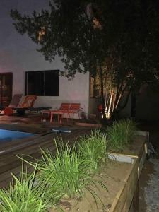 Basen w obiekcie Villa (Loft) à Villetelle, 20 mn des plages lub w pobliżu