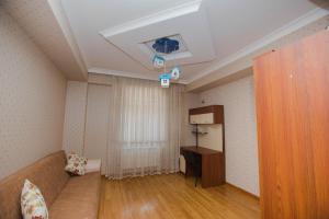 Afbeelding uit fotogalerij van HappyHome in Masazır