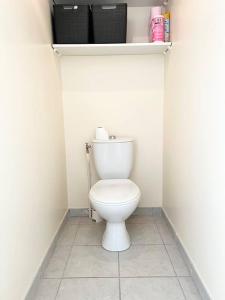 Fotografia z galérie ubytovania Paisible appartement avec piscine v destinácii La Ciotat